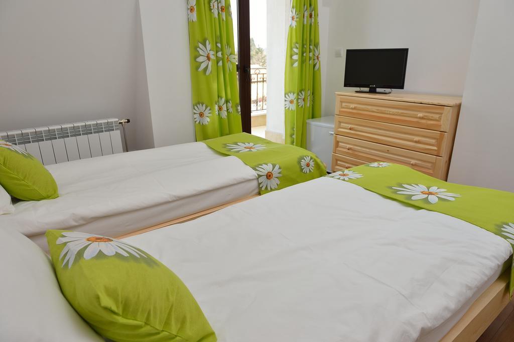 Guest House Nocturno Berkovitsa Chambre photo