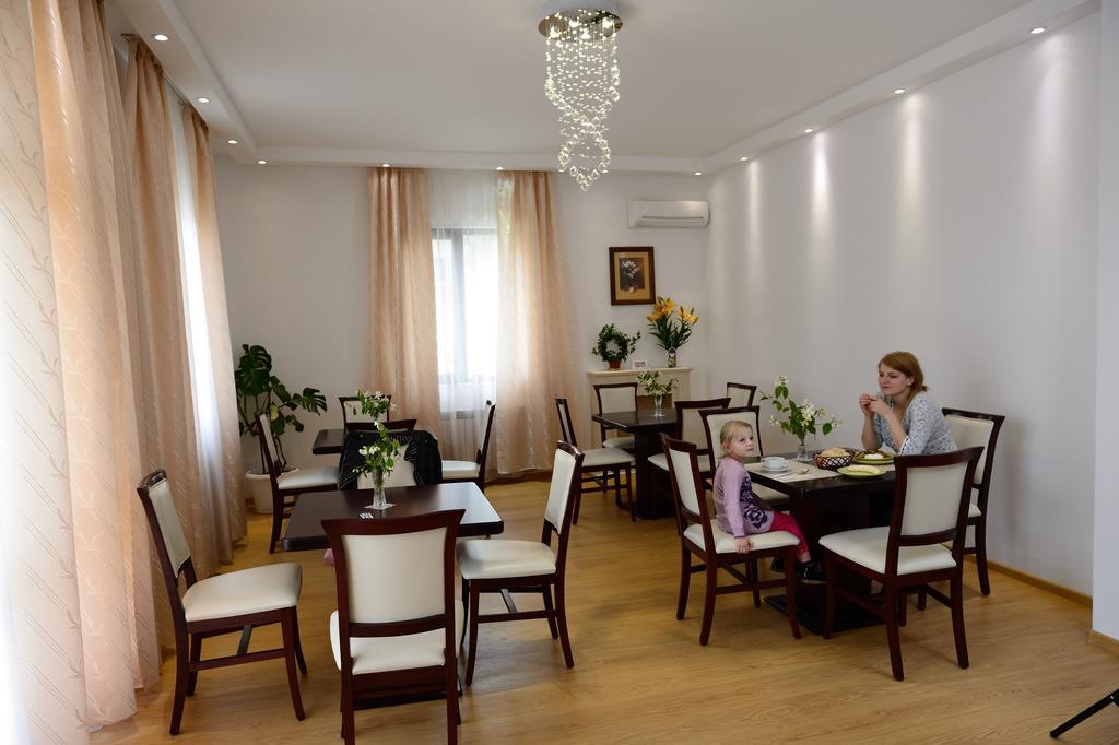 Guest House Nocturno Berkovitsa Extérieur photo